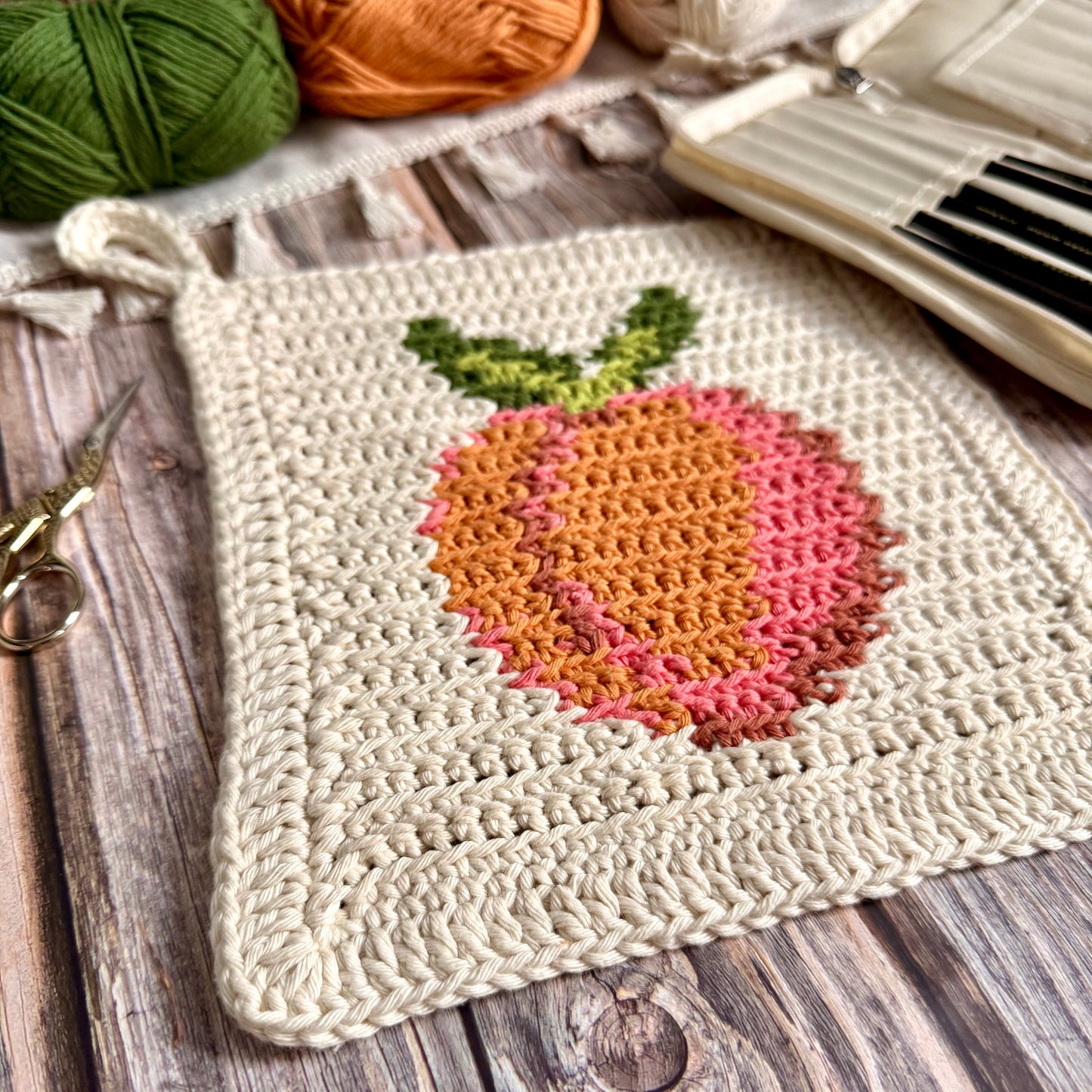 Peachy Clean Summer Dishcloth or Washcloth Tapestry Crochet Pattern (Whole Peach Design)