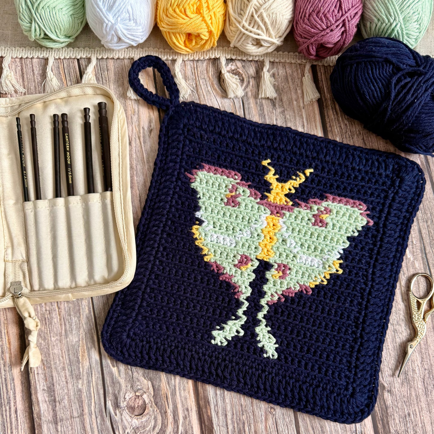 Luna Moth Tapestry Crochet Pattern: Potholder or Trivet Pattern