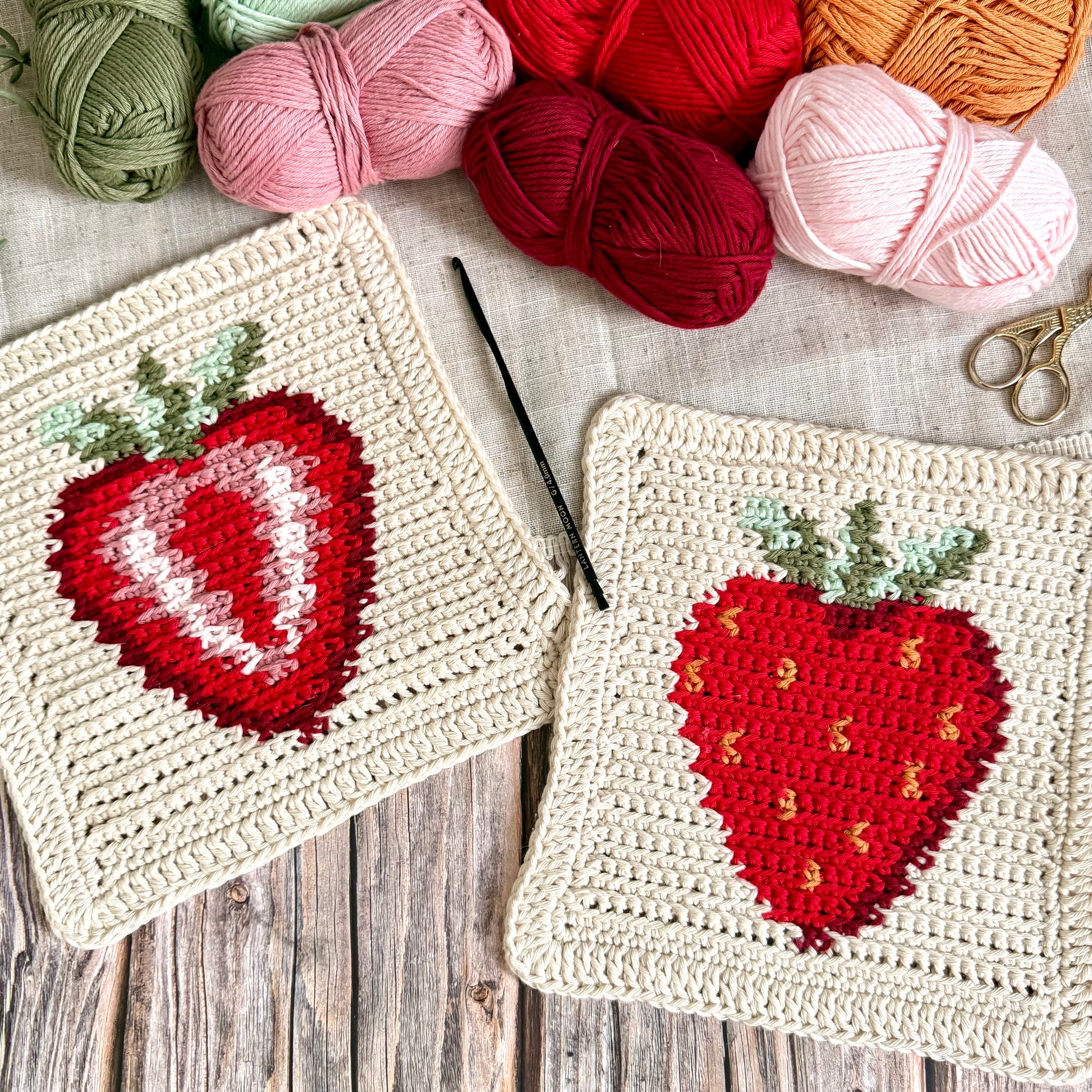 Strawberry Dishcloth or Washcloth Crochet Pattern
