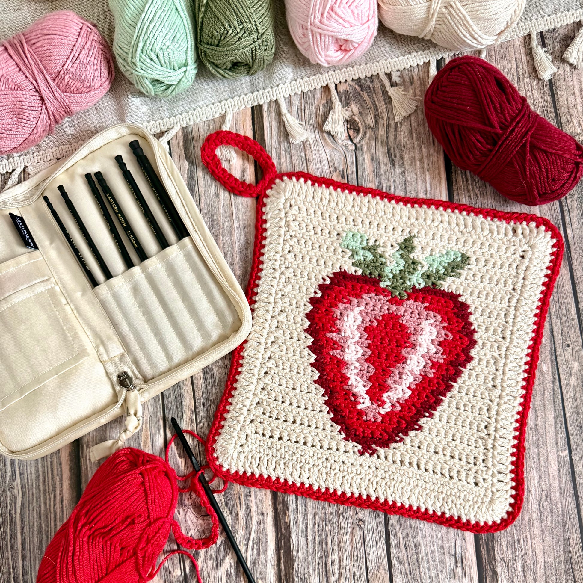 Strawberry Potholder Trivet Crochet Pattern